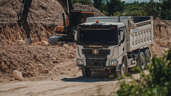Shacman X3000 dump trucks