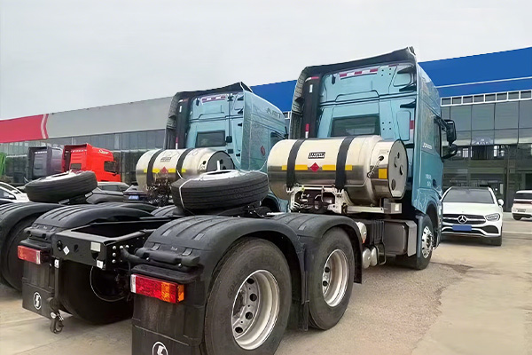 Configurations d'essieux de camions-bennes expliquées : répartition de la charge et performances